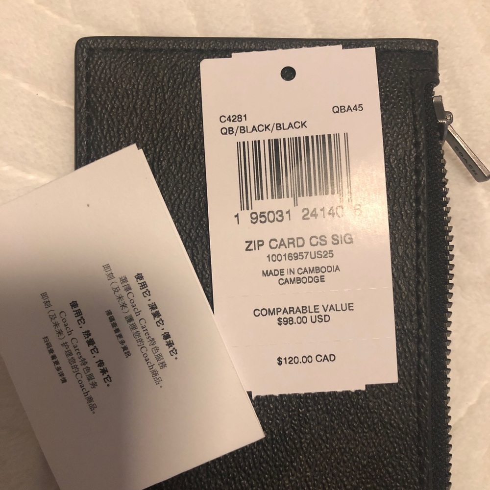 New COACH wallet - Picture 3 of 7